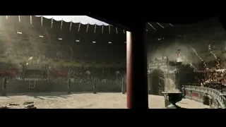 Arena with crowd and central fountain — Gladiator 2