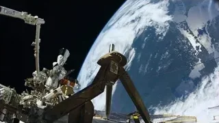 Robotic arm with crane viewing Earth from ISS — Elon Musk: Return to Space
