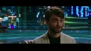 Man in blazer in front of night cityscape — Now You See Me 2