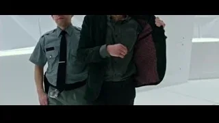 people walking in hallway — Now You See Me 2