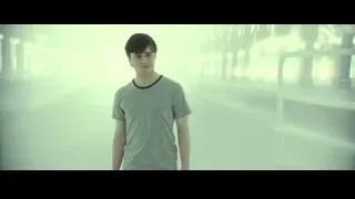 man standing in foggy hallway — Harry Potter and the Deathly Hallows 2
