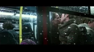 Couple kissing on bus with rainy window — Now You See Me 2
