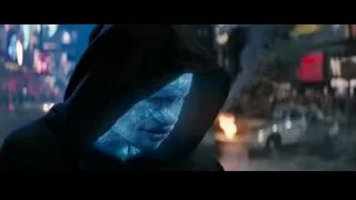 man in hoodie in city at night — The Amazing Spider Man 2