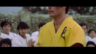 Men in karate uniforms in martial arts stance — Bruce Lee: Enter The Dragon