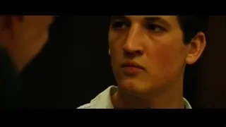 Young man with eyes closed mouth open — Whiplash