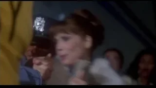 woman's face shouting in distress — Rocky III