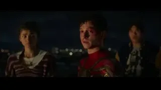 Spider-Man and two people at city skyline — Spiderman: No Way Home