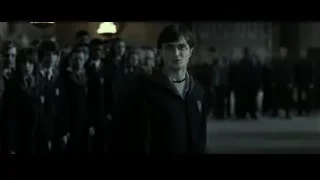 Harry Potter standing before a crowd — Harry Potter and the Deathly Hallows 2