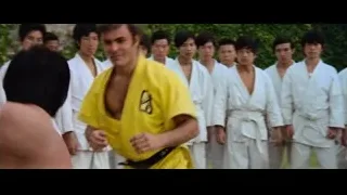 Men in martial arts uniforms training — Bruce Lee: Enter The Dragon