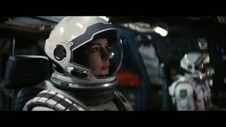 Woman in space suit in spaceship — Interstellar