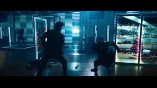 Man and woman dancing in art gallery — John Wick: Chapter 4