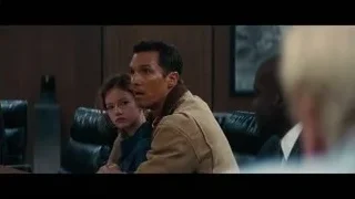 Man and young girl in conference room — Interstellar